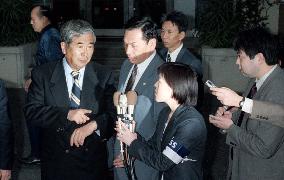 Tokyo governor questioned about anti-foreigner remarks